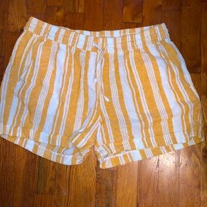 Old navy tie waist shorts